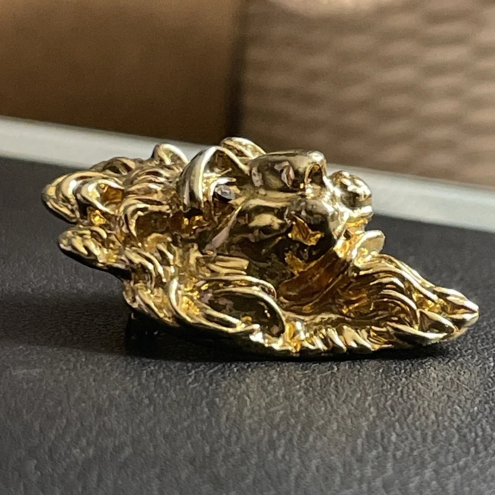 Vintage Lion Head Brooch Pin Rhinestone Eyes in Gold Tone Heavy‎ - Picture 4 of 8